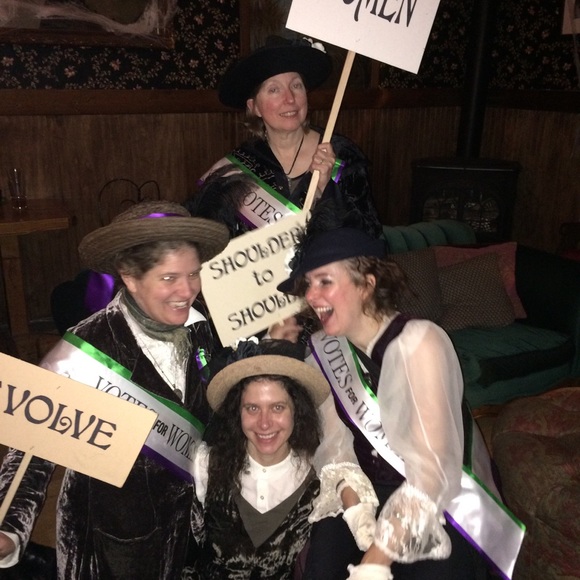 Meet The Posher-  Aimee  D. with Agnes & Chloe - Picture 3 of 9